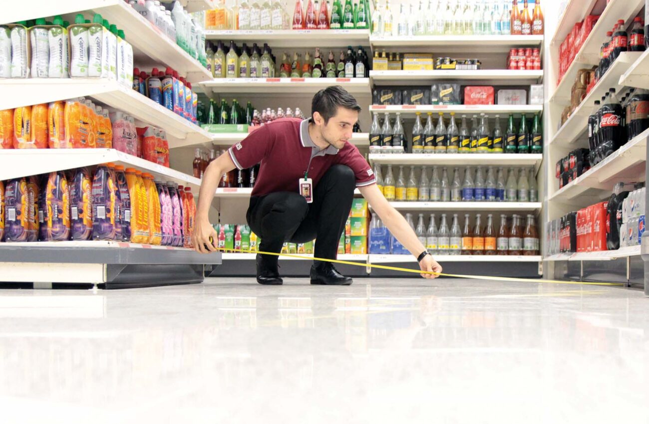 Relevés de plan d’implantation et analyses catégorielles dans une chaîne de magasins